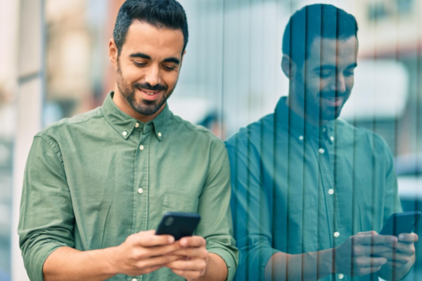 Best Apps Pakistanis Use in Valencia for Fast, Safe Transfers