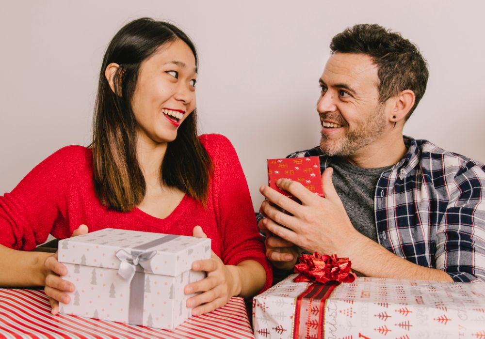 GCash or Bank? Send Birthday Gifts to Manila from Madrid