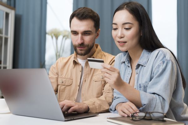 Skip Bank Queues – Send Money to Colombia with ACE