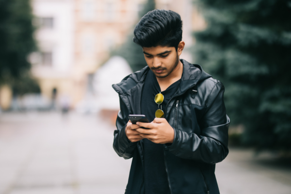 How Bangladeshi Expats in Austria Send Money to Rocket & UPay Wallets