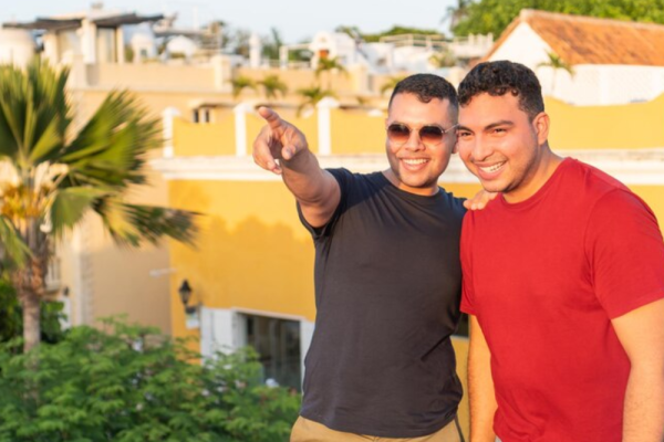 How Colombians in Alicante Manage Monthly Expenses