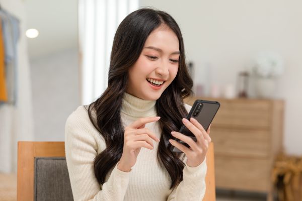 Money Transfers for Expats: Tips & Solutions