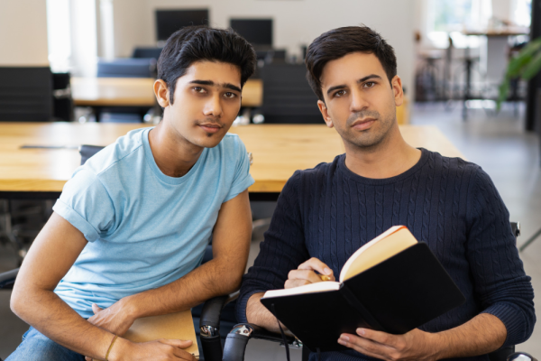 Pakistani Students in Stavanger: How to Manage Remittances