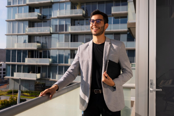 Pakistani Workers In Belgium: Income, Living Costs & Remitting Money Home