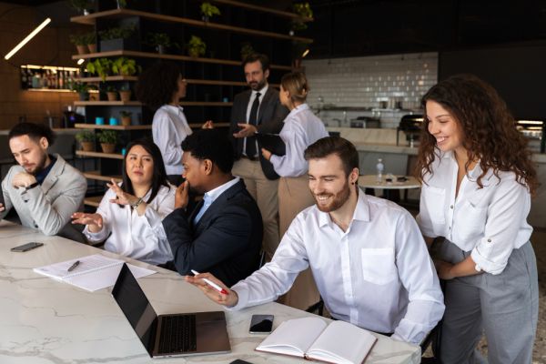 Profitable Business Ideas for Expats in Spain – Start Smart