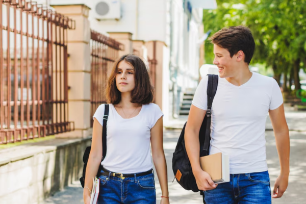 Romanian Students in Spain: How to Live on a Small Budget