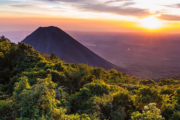 Natural Beauty And Sightseeing in El Salvador.  