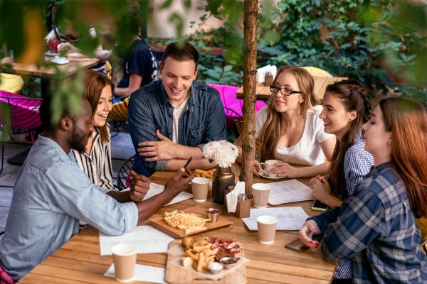 Affordable Dining Spots for Bangladeshi in Spain