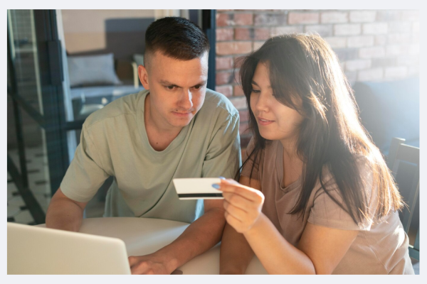 Why Expats in Malaga Prefer Mobile Transfers